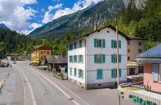 La Maison Des Amis - A Apartment *