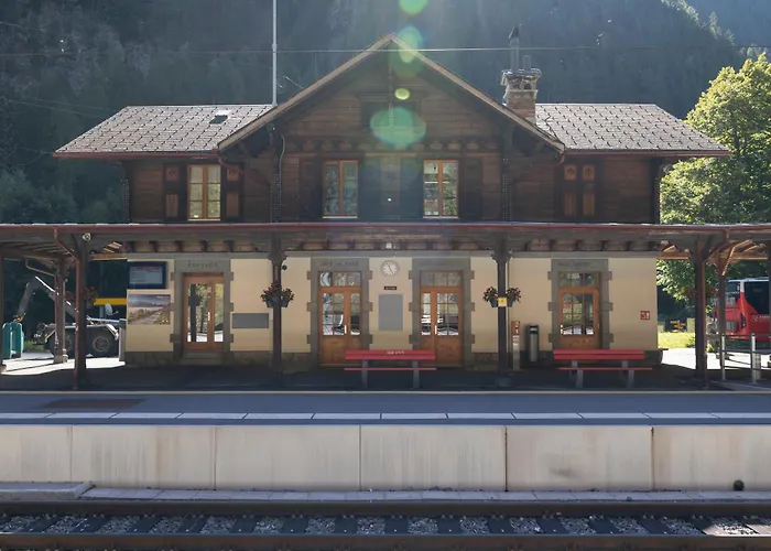 La Maison Des Amis - A *