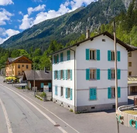 La Maison Des Amis - A Апартаменты *