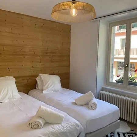 La Maison Des Amis - A Апартаменты *